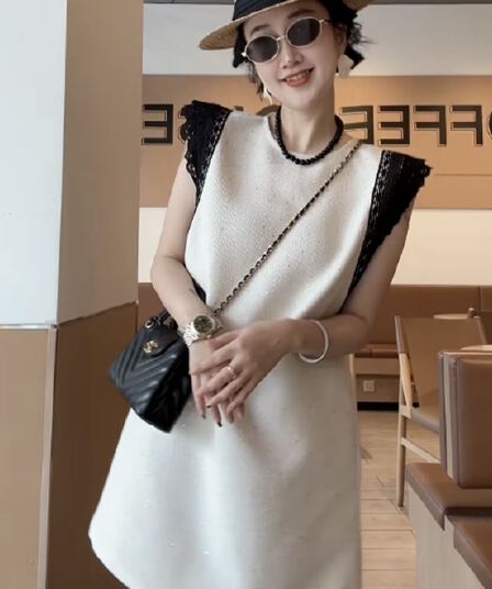 xiaobai 여름 새로운 미니멀리즘 패치워크 디자인 센스 슬림해 보이는 품격 드레스