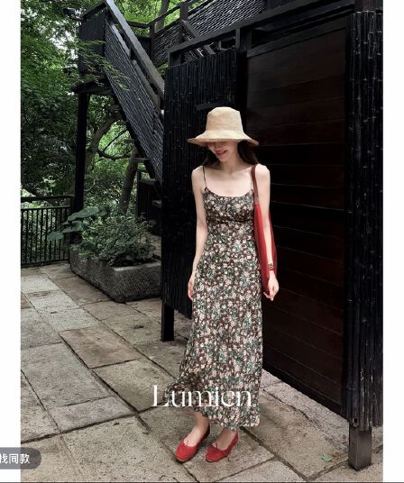 lumien 신제품 레트로 분위기 센스 수 있습니다. 조정 좋은 어깨끈 꽃무늬 슬립 여성 드레스