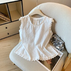 批发实拍 <b class='q'>品牌</b>韩系刺绣镂蕾丝无袖衬衫背心女夏季甜美减龄小衫上衣潮