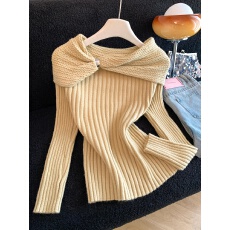 批发实拍秋冬新款韩版设计感<b class='q'>不规则</b>斜肩收腰<b class='q'>针织衫</b>百搭小心机露肩毛衣