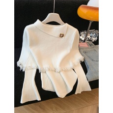 批发实拍小众设计感披肩针织两件套女千金公主风显瘦洋气流苏毛衣套装