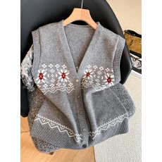 批发实拍~复古费尔岛提花针织马甲女V领开衫马夹百搭叠穿<b class='q'>打底衫</b>背心