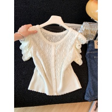 批发小香风蕾丝花边飞袖<b class='q'>圆领</b><b class='q'>针织</b><b class='q'>开衫</b>勾花镂空夏季短袖短款修身上衣女
