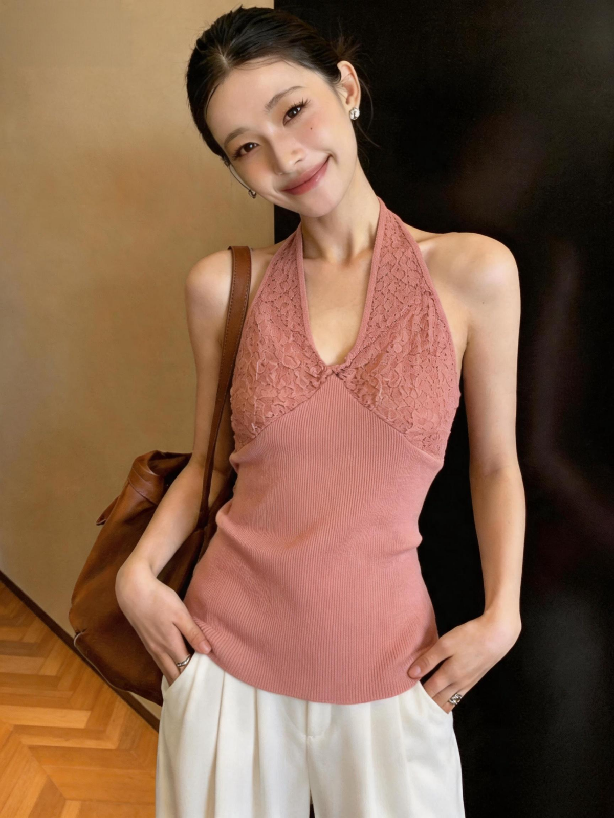 한 부서 핑크색 행침 목 작은 슬링 조끼 여성 여름 핫걸 착용 가져 가라. 디자인 센스 외출용 민소매 아름다움 뒤쪽에 의류