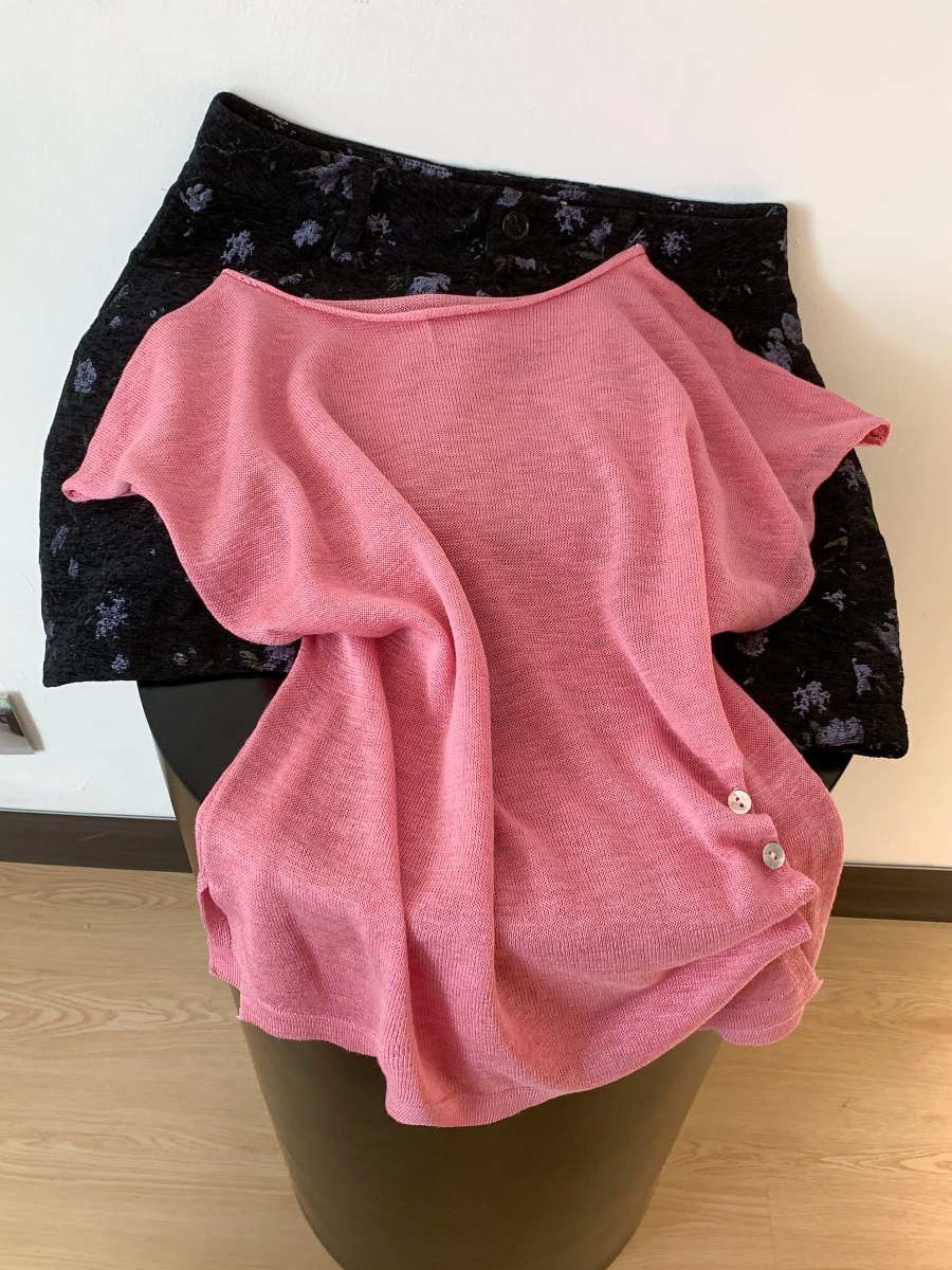 실사 한 부서 루즈핏 디스플레이 심지어 어깨 소매 맨위 측면 핀치 Pleat 디자인 센스 부드러운 바람 얼음 센스 니트 스웨터 여성