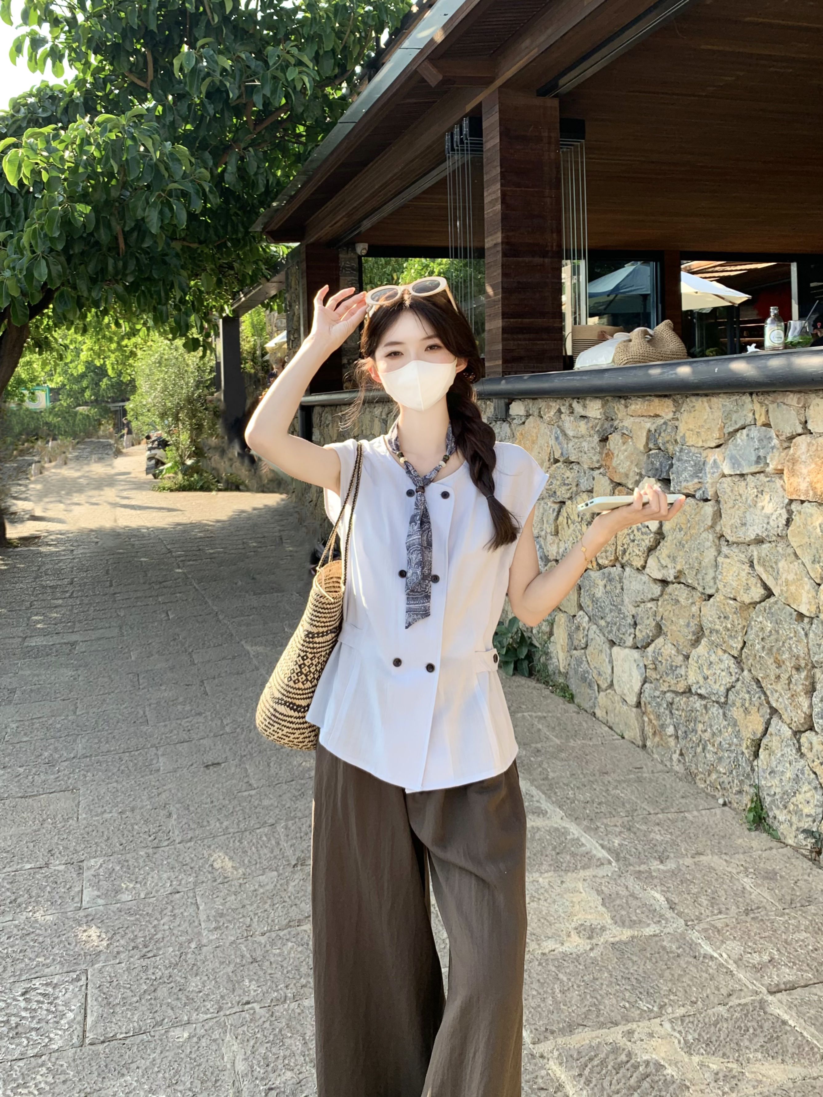 실사 정가 프랑스식 레트로 이중 버튼 휴가 바람 허리 수축 슬림해 보이는 품격 다용도 작은 셔츠 경기 스카프
