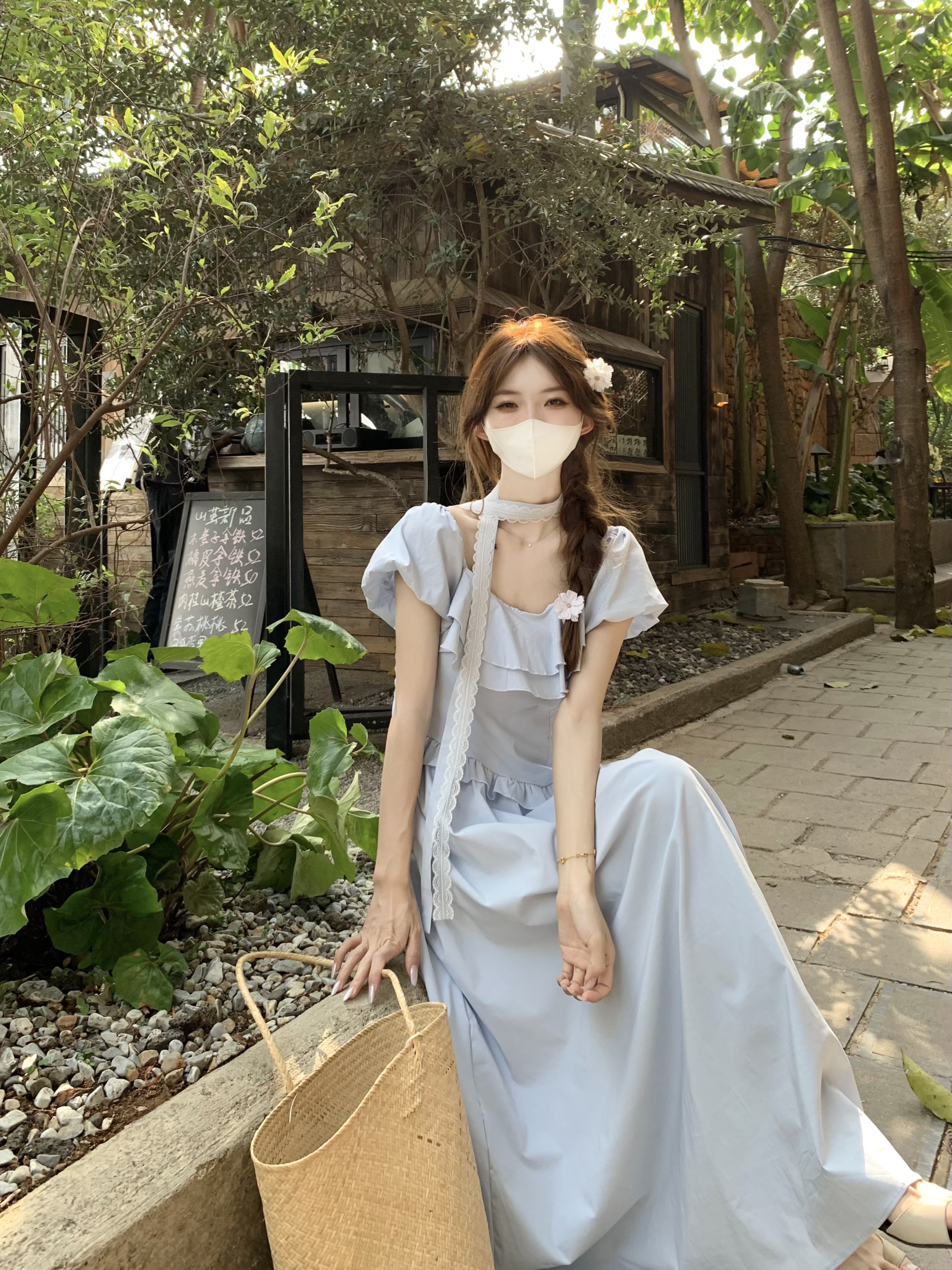 실사 정가 프랑스식 부드러운 바람 거품 소매 디자인 센스 작은 대중 프릴 레이스 레이스 드레스