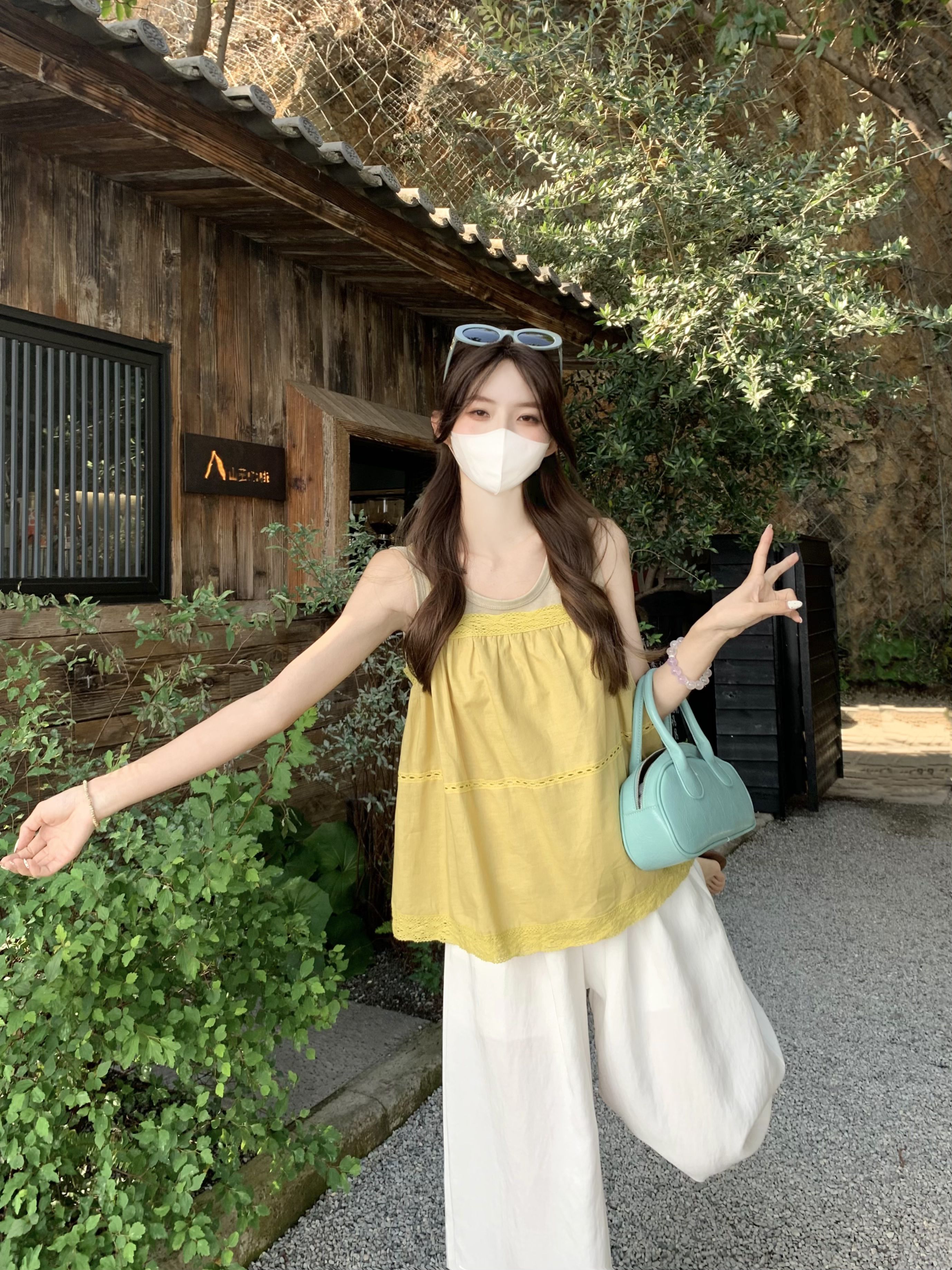 실사 정가 휴가 바람 레이스 레이스 패치워크 스택 착용 조끼 셔츠 투피스 세트 캐주얼 다용도 바지
