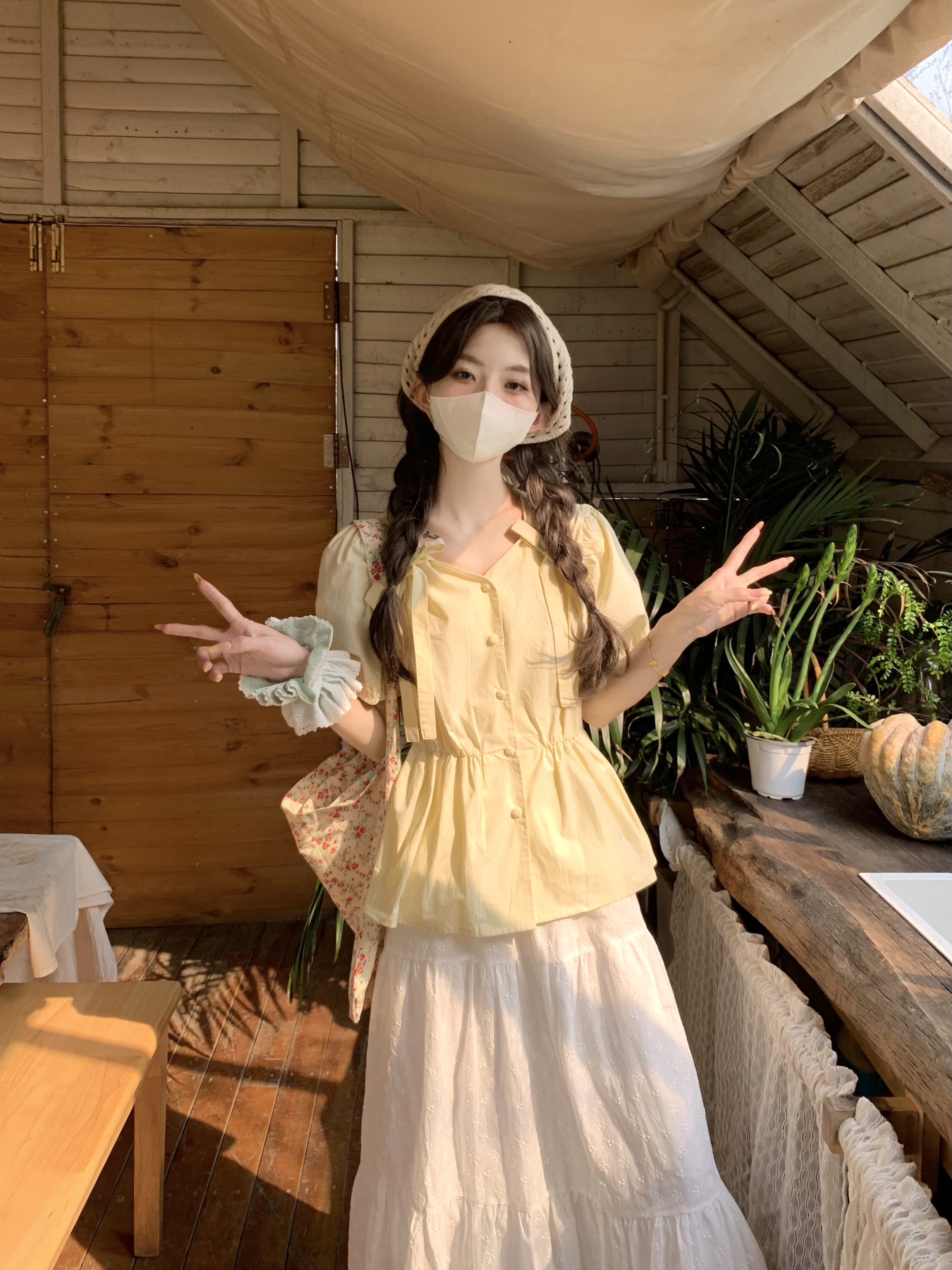 실사 정가 한 부서 연령 감소 레이스업 나비 매듭 허리 수축 슬림해 보이는 셔츠 다용도 반신 스커트 투피스 세트