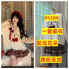 批发Blovelan甜美少女圣诞樱桃绣花水<b class='q'>貂绒</b>毛边V领套头毛衣<b class='q'>外套</b>女冬季