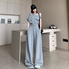 批发韩系灰色休闲套<b class='q'>装</b>女2026春夏<b class='q'>新款</b>设计感时尚露肩上衣+休闲阔腿<b class='q'>裤</b>