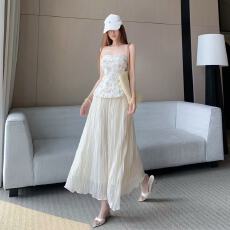 批发复古辣妹抹胸套装女2026春夏新款碎花短款气质<b class='q'>上衣</b>+压褶百搭长裙