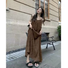 批发原版复古格子吊带连衣裙2026新款女夏温柔风海边度假长裙裙子