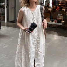 批发慵懒松弛感<b class='q'>大码</b>显瘦背心连衣裙中长款衬衫