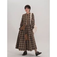 批发格子长袖<b class='q'>连衣裙</b>宽松显瘦大码长裙圆领<b class='q'>文艺</b>小众通勤裙子秋