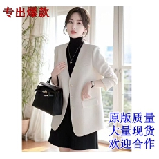 批发2025新款今年流行小个子气质名媛高级感白色西装外套女秋冬季西服