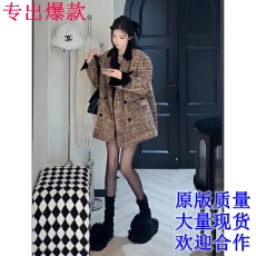 批发复古小香风西装外套女款秋冬加厚韩系气质宽松开<b class='q'>格子</b>夹棉加厚上衣