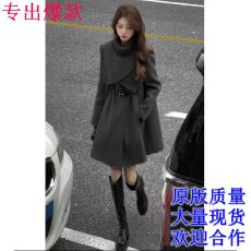 批发小巴黎冬季新款可拆卸斗篷毛呢大衣中长款<b class='q'>修身</b>显瘦时髦两件套