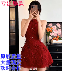批发红色挂脖<b class='q'>蕾丝</b>圣诞<b class='q'>连衣裙</b>2026春夏新款高级感年会礼服短款裙子女装