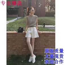 批发夏日ootd穿搭韩系慵懒chic大方得体灰色<b class='q'>针织</b>上衣短裤两件<b class='q'>套装</b>女夏