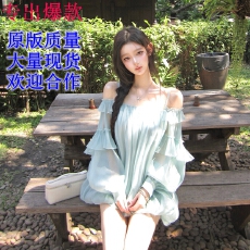 批发Hotdog 热狗很辣梦野长廊荷叶边花苞吊带裙女清冷气质连衣裙