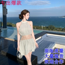 批发kubiliv海蓝碎珀重工挂脖挖肩纯欲氛围感手工<b class='q'>钉珠</b>收腰<b class='q'>连衣裙</b>