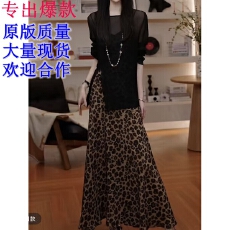 批发法式轻熟风时尚女神范气质<b class='q'>套装</b>2026夏季新款防晒罩衫+豹纹连衣裙