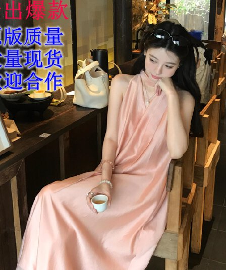 휴가 바람 행침 목 백리스 여성 드레스 2026 여름 새로운 루즈핏 슬림해 보이는 민소매 우아한 롱 스커트