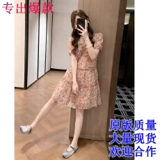 批发法式温柔风粉色碎花连衣裙女夏2026新款小个子设计感漂亮穿搭裙子