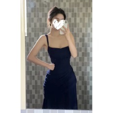 批发轻奢性感褶皱绝美吊带连衣裙显瘦约会生日礼服裙