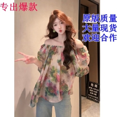 批发欧货时尚甜美一字领碎花泡泡袖<b class='q'>雪纺衫女</b>夏季减龄显瘦气质印花上衣