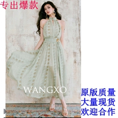 批发WANGXO薄荷曼波蕾丝花型<b class='q'>印花</b>飘带连衣裙