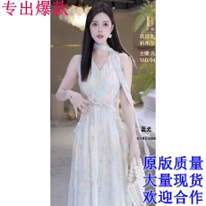 批发柔风漫屿高级感春夏立体刺<b class='q'>绣花</b>朵<b class='q'>连衣裙</b>