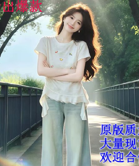 2026 여름 새로운 홀치기 염색 프린트 반팔 티셔츠 여성 외국 가스 다용도 패션 폭발 라운드 넥 맨위 서비스 여성 의류