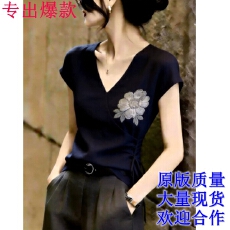 批发夏季轻熟风气质甜辣妹减龄花朵刺绣高级短袖t恤女巨好看显瘦上衣