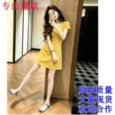 批发法式甜美<b class='q'>碎花</b>短袖连衣裙女夏季小众设计高级感收腰显瘦休闲<b class='q'>短裙</b>子