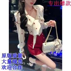 批发2026新款秋装高端法式小资小上衣长袖波点衬衫+西装短裤两件套装