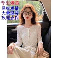 批发法式复古钩花镂空蕾丝衫女早秋轻薄透气<b class='q'>蝴蝶结</b>系带长袖内搭打底衫
