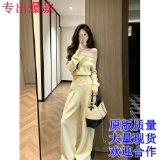 批发韩系穿搭一整套休闲运动套装<b class='q'>女</b>2026秋季新款斜肩卫衣阔腿裤<b class='q'>两件</b>套