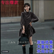 批发小众荷叶边定制丝光雪尼尔连衣裙