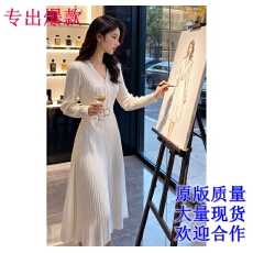 批发<b class='q'>韩国</b>正式场合通勤气质女神范仙女白色V领针织毛衣<b class='q'>连衣裙</b>打底长裙