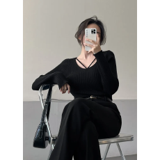 批发已出货 韩chic甜美百搭<b class='q'>修身</b>显瘦坑条长袖<b class='q'>打底衫</b>v领设计感针织上衣