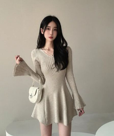 있음 선적 한국 chic 고급 센스 나팔 긴팔 품격 니트 원피스 부드러운 바람 V넥 허리 수축 한 마디 드레스