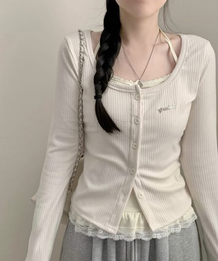 있음 선적 한국 chic 이른 가을 긴팔 페이크 레이어드 행침 목 몸매 가꾸기 패치워크 레이스 레이스 티셔츠 맨위