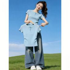 批发2026夏季法式氛围感半拉链短袖毛针织衫女高级感独特别致显瘦上衣