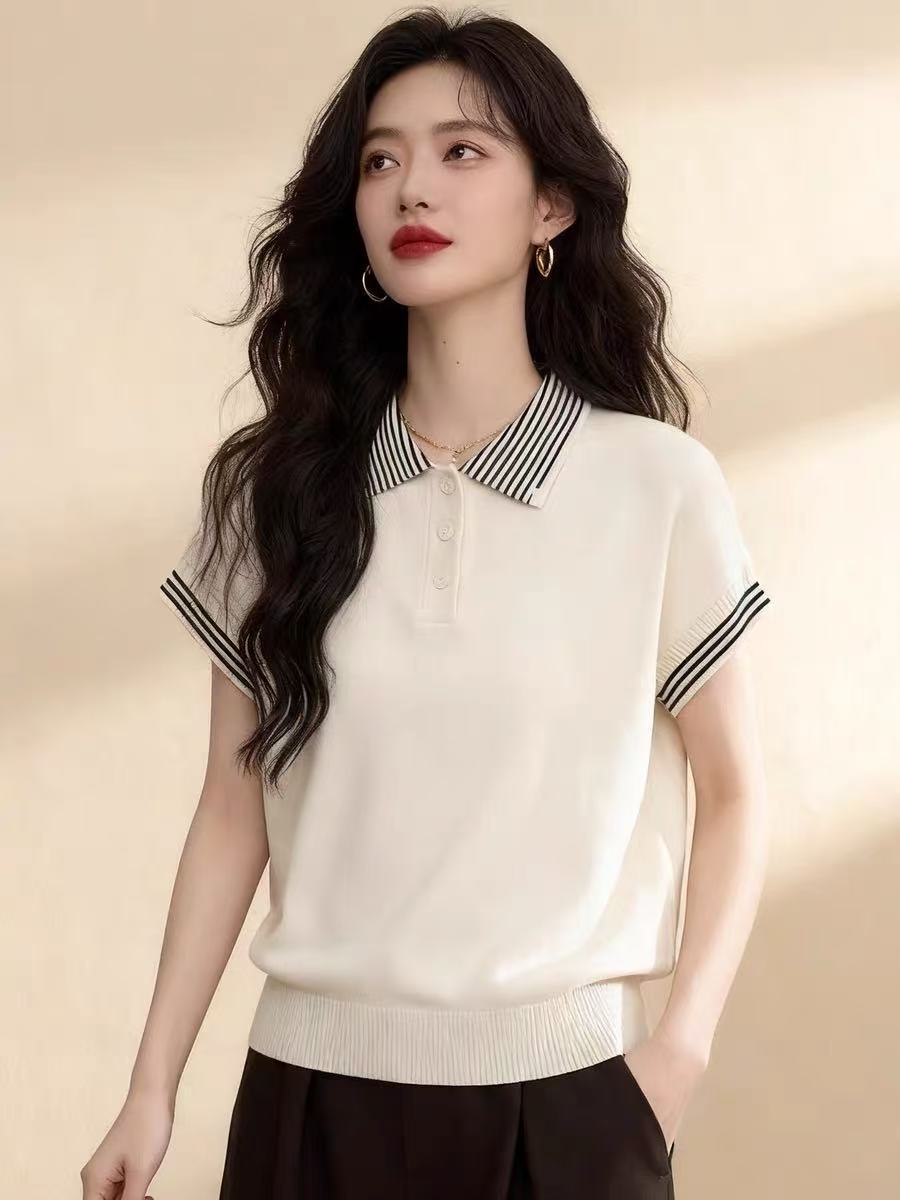 2026 여름 작은 대중 한 부서 미니멀리즘 스트라이프 폴로 칼라 반팔 니트 스웨터 여성 화이트 다용도 캐주얼 바람 맨위