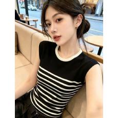 批发今年流行独特漂亮超好看上衣夏季新款条纹显瘦气质减龄无袖T恤女