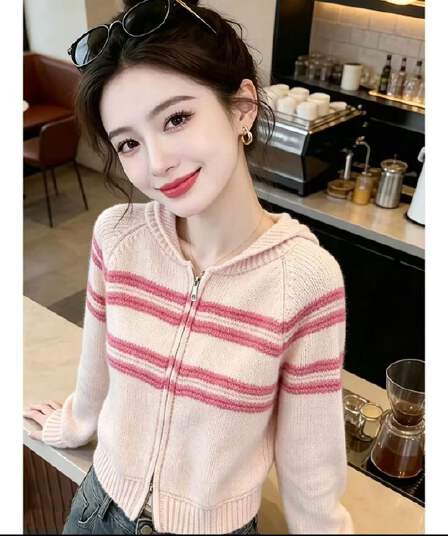 프랑스식 달콤한 스타일 핑크색 스트라이프 지퍼 오픈 가디건 여성 긴 소매 라운드 넥 다용도 슬림해 보이는 니트 재킷 다용도 맨위