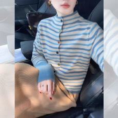 批发韩系蓝色<b class='q'>条纹</b>半高领针织衫女秋冬设计感立领毛衣<b class='q'>开衫</b>打底内搭上衣