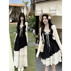 批发实拍夏季甜美风挂脖吊带不规则碎花连衣裙+时尚针织长袖两件套女